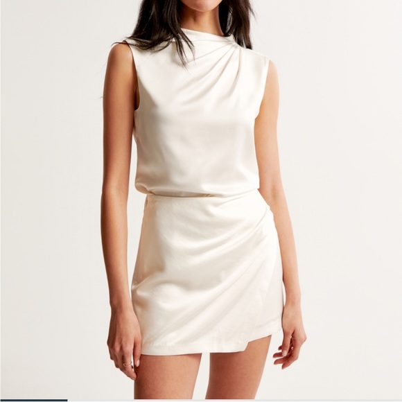 Satin High Neck Draped Cowl Top - Picture 2 of 3